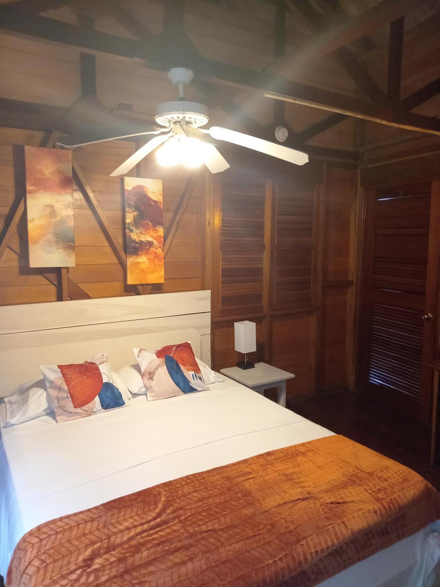 Villa Bahia Del Sol 博卡斯德尔托罗 外观 照片